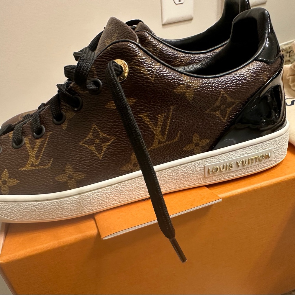 Louis Vuitton Brown Monogram Sneakers - Picture 10 of 10